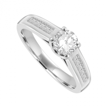 Platinum Solitaire Diamond ring with Princess cut shoulders