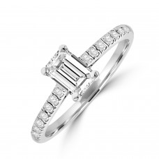 Platinum Emerald cut ESi1 Diamond Solitaire Ring