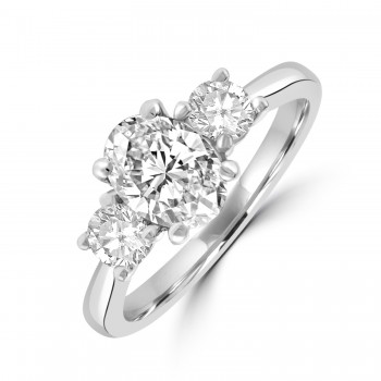 Platinum Three-stone Oval FSi2 Diamond ring