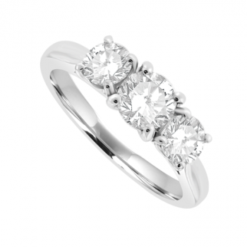 Platinum Three-stone DSi2 Diamond ring