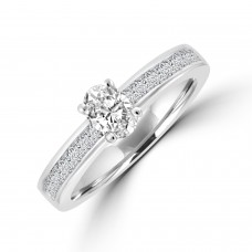 18ct White Gold Solitaire with Princess cut Diamond Shoulders