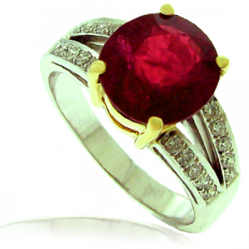 18ct White Gold Ruby Solitaire Ring with split Diamond shoulder