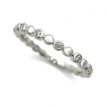 Platinum Diamond Rubover Bead Wedding Eternity ring