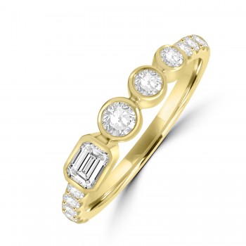 18ct Gold Emerald cut Tapered Eternity ring 18ct Gold Emerald cut Tapered Eternity ring