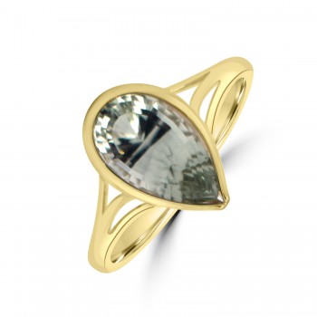 9ct Gold Green Garnet Pear cut Dress ring