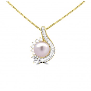 18ct Gold South Sea Pearl and Diamond Oyster pendant chain 18ct Gold South Sea Pearl and Diamond Oyster pendant chain